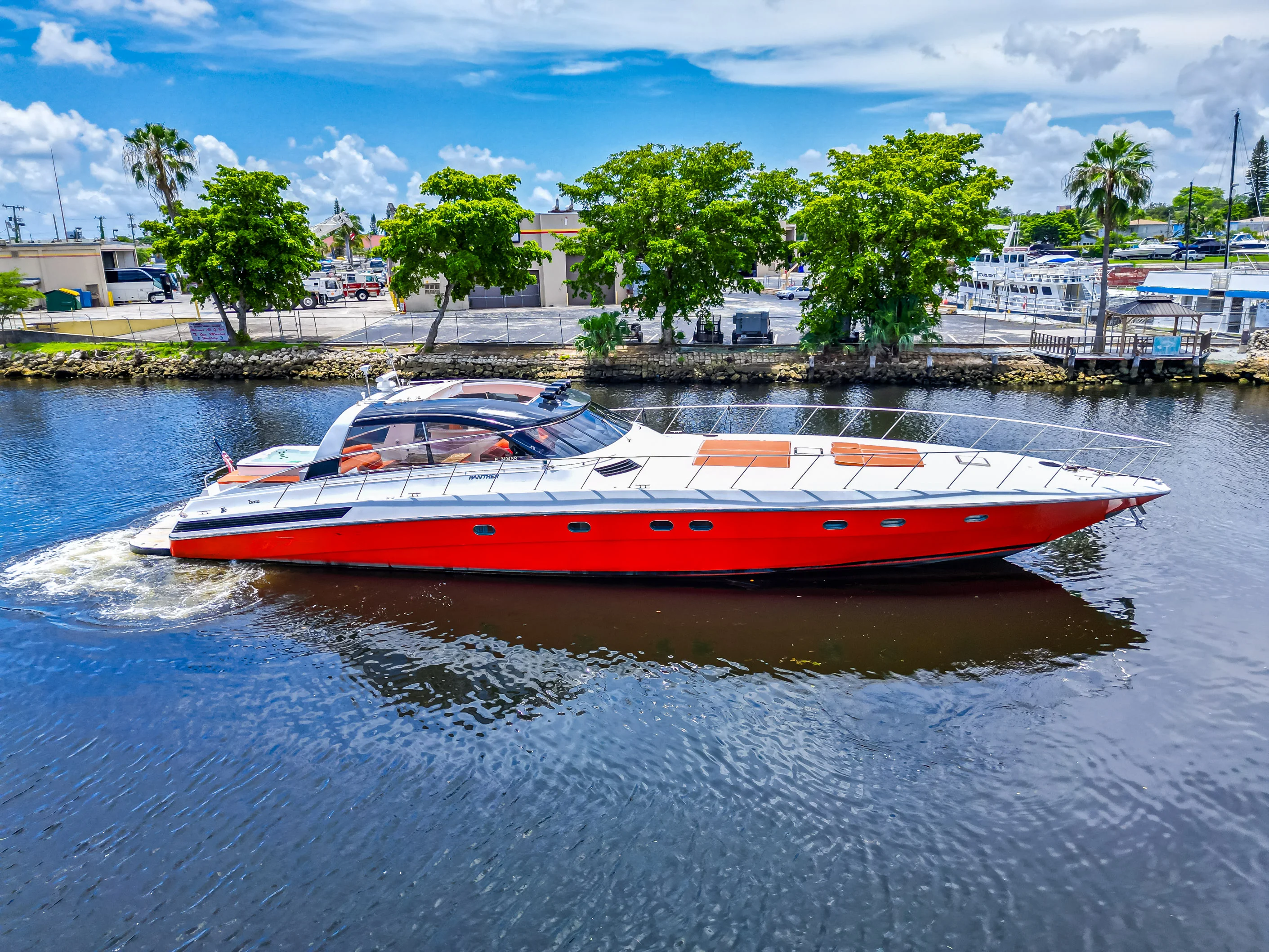 85ft Baia luxury yacht gallery